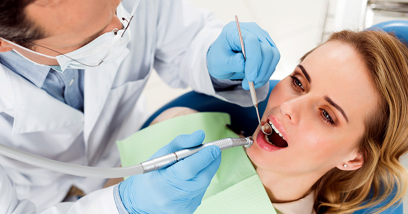 Лечение кариеса, удаление зуба в стоматологии «Сити Дент».