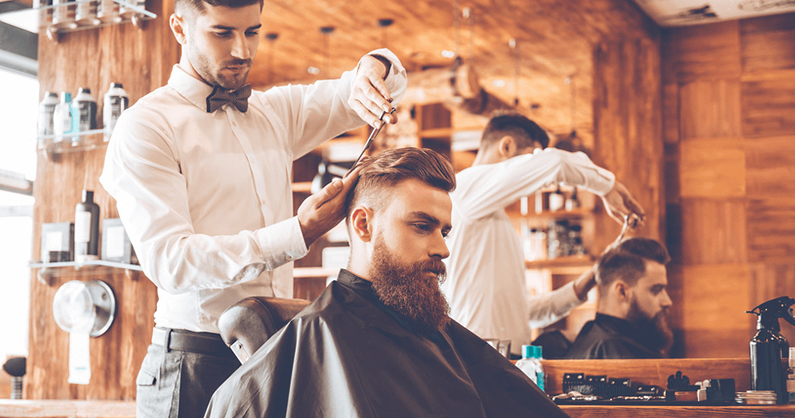 Мужская стрижка, коррекция и моделирование бороды, «Королевское бритье» в барбершопе «Black PAPA».