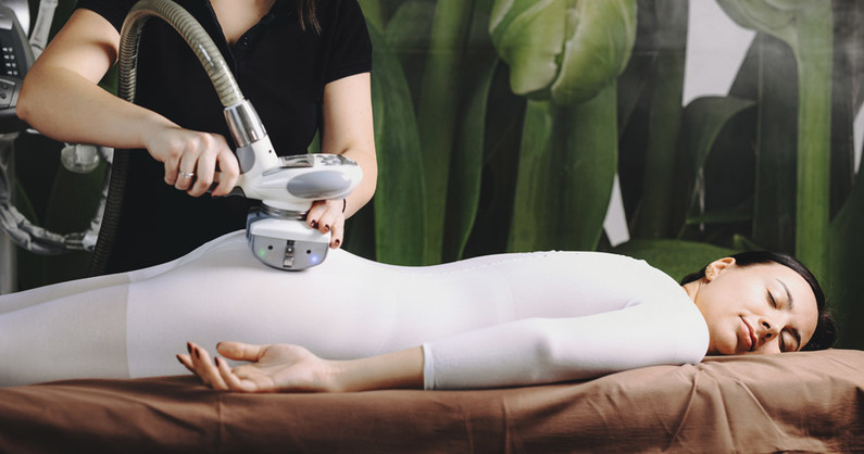 Кавитация, вакуумный массаж, RF-лифтинг, LPG-массаж лица и тела, лазерная эпиляция различных зон в сети парикмахерских «Волна».