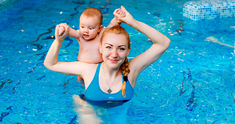 Грудничковое плавание, программа «Мама и малыш», обучение плаванию в центре грудничкового плавания «НЕМО».