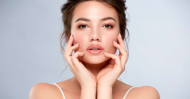 «Beauty Studio Arina Romanova»: инъекции «Ботулакс», контурная пластика губ, косметология лица, перманентный макияж, LPG-массаж, миостимуляция, холодная плазма, шугаринг, отбеливание зубов.