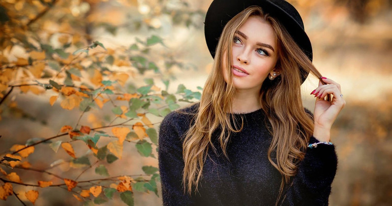 Женская стрижка, окрашивание, биоламинирование, прикорневой объем, ботокс для волос, долговременная укладка бровей в салоне-парикмахерской «Мир Красоты».