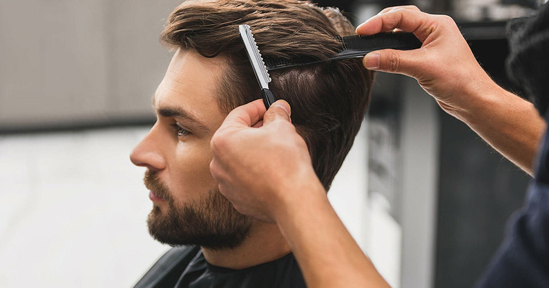 «BARBERSHOP HolyCut»: мужская стрижка любой сложности, оформление бороды, удаление волос воском.