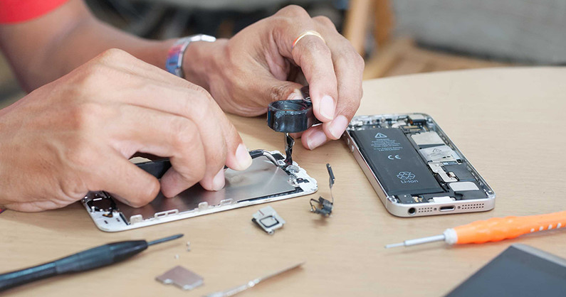 Обслуживание и ремонт смартфонов, восстановление оригинального дисплейного модуля, аксессуары для сотовых и планшетных ПК от компании «Panda Shop».