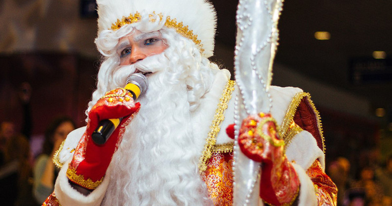 Праздничное агентство «Лови мгновение»: выездные поздравления от Деда Мороза и Снегурочки.