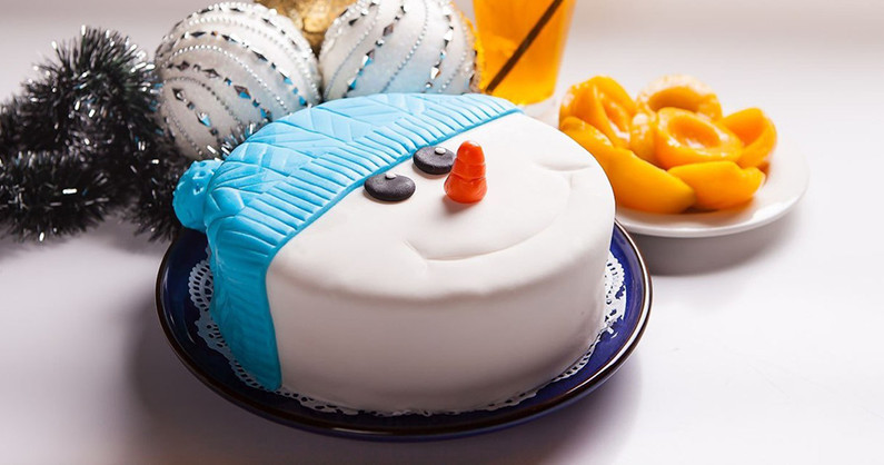 Корпоративные торты, капкейки, новогодние подарки от кондитерской «Высший Вкус».