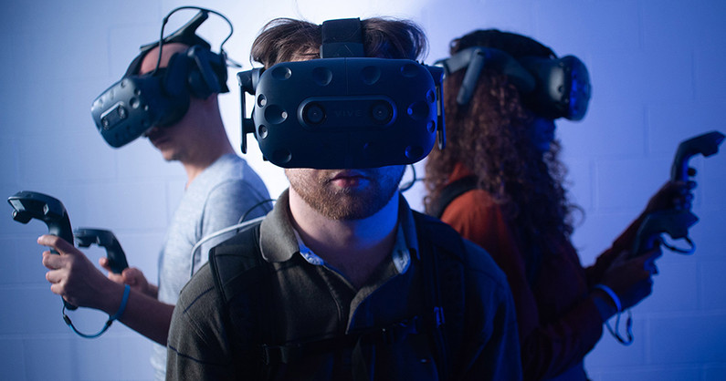 «VR GAME CLUB174»: игры в шлеме виртуальной реальности Oculus Rift S и на консоле Xbox 360.
