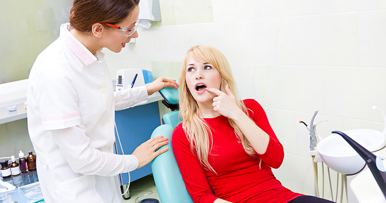 Лечение кариеса, комплексный осмотр в стоматологии «Смайл».