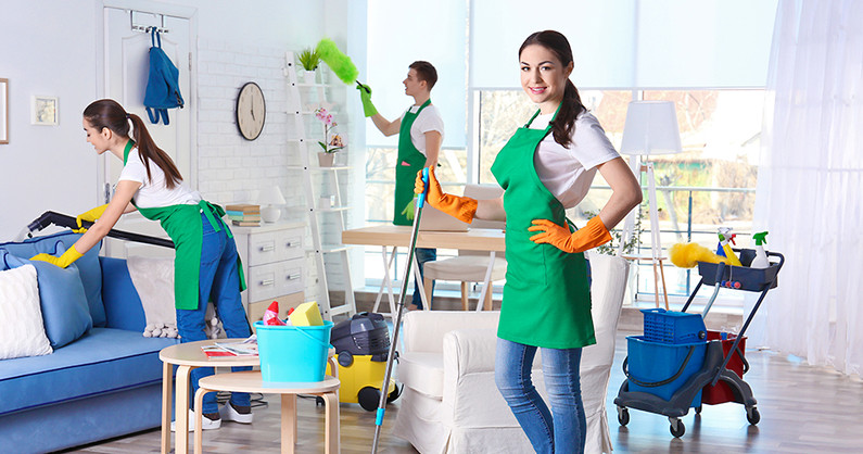 Уборка квартир, химчистка диванов, кресел, матрасов от компании «ОК Cleaning Servis».