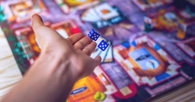 Прокат настольных игр от компании «Meeple time».