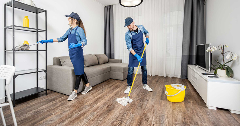 Химчистка диванов, кресел, матрасов, подушек, ковров и других поверхностей, уборка квартир, нейтрализация запахов генератором сухого тумана от компании «Клининг-сервис74».