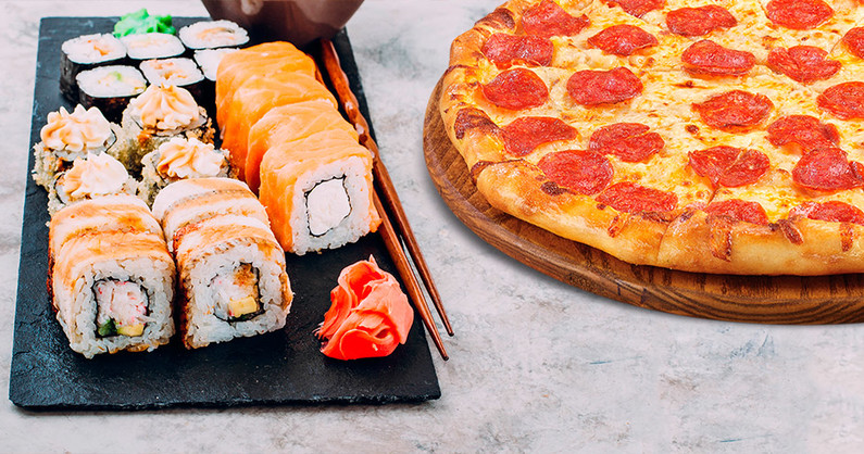 Сеть доставки еды «Аппетит»: наборы суши и пицца.