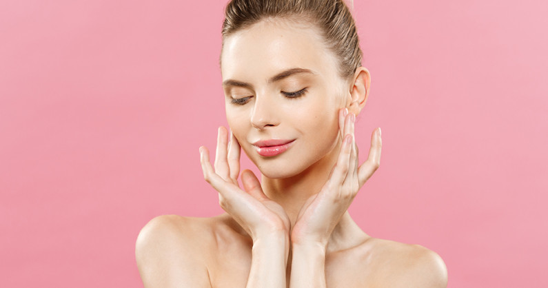 «Студия эстетики и косметологии»: чистка, пилинги, мезотерапия, «Антиакне», увеличение губ, удаление папиллом, вакуумный массаж, кавитация, RF-лифтинг, гирудотерапия, ламинирование ресниц.