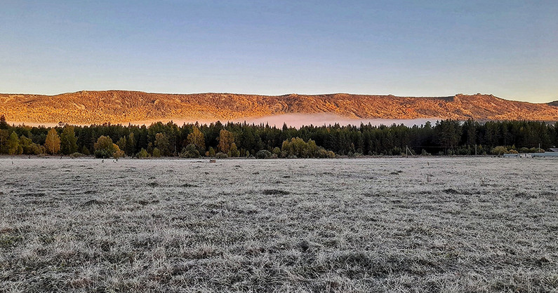 Проживание в таунхаусе, избе, номере «Мельница» в горном приюте «Тайга», у подножия горы Иремель.