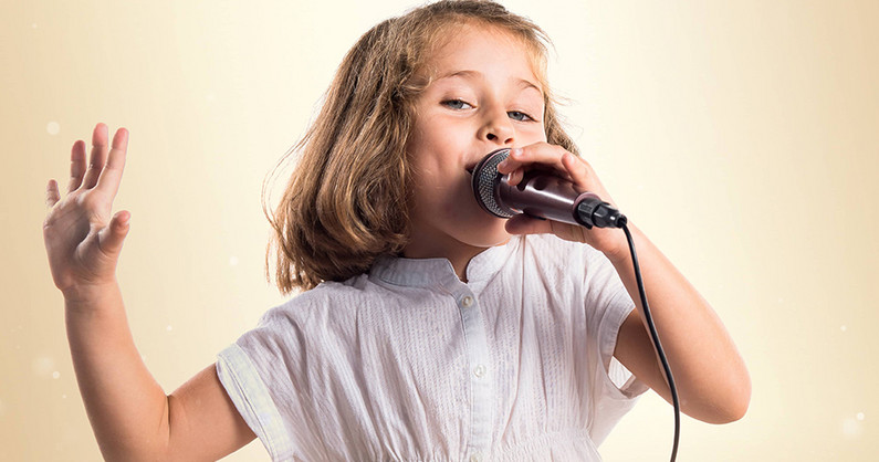 Студия восходящих звёзд «CosMix»: программа «Яркий День рождения», комплексные занятия, хореография, актёрское мастерство, вокал, рисование, мастер-классы.