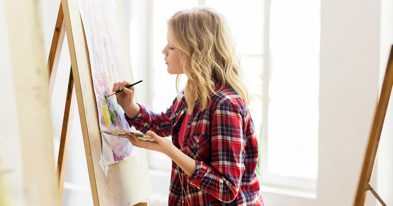 Мастер-классы «Художественный тир», «Fluid art», «Рисование напитком», «Рисование акрилом», «Роспись на текстиле Tie-dye», «Нейрографика» в творческой студии «Арт Студия 74».