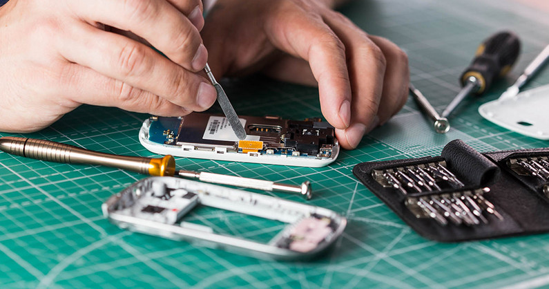 Обслуживание и ремонт смартфонов, восстановление оригинального дисплейного модуля, аксессуары для сотовых и планшетных ПК от компании «Panda Shop».