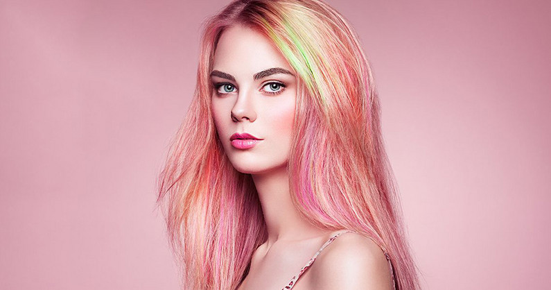 Сложное окрашивание волос, окрашивание волос в один тон, окрашивание «Блонд» в студии красоты «Hairstylist».