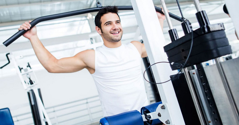 Занятия в тренажерном зале, абонемент выходного дня, занятия в мини-группе для девушек с персональным тренером в фитнес-клубе «Зона силы».