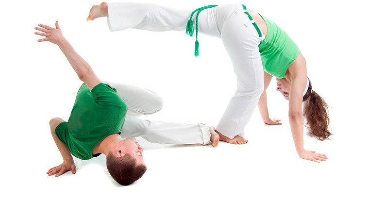 Занятия по направлению капоэйра в спортивном клубе «Баланс».