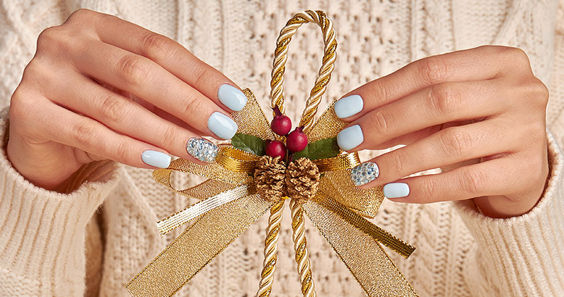 Женский, детский и мужской маникюр, наращивание ногтей, педикюр в студии маникюра «CYF».