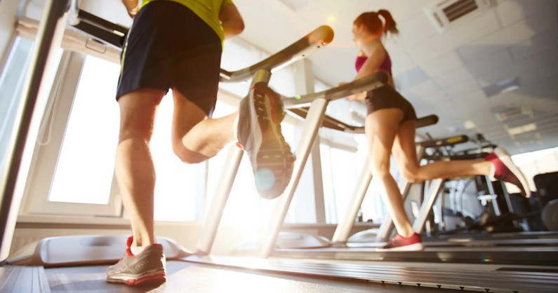 Бесплатное посещение тренажерного зала и безлимитные абонементы в «Азимут-спорт».