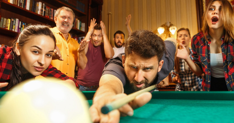 Бильярдный клуб «Золотой кий»: пул, русский бильярд, занятия по обучению игре в пул для взрослых и детей.