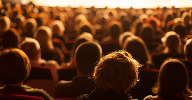 Спектакль «Сердцу не прикажешь» в ДК Железнодорожников.