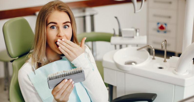 Гигиена полости рта, лечение кариеса любой сложности, консультация челюстно-лицевого хирурга в стоматологии «Сити Дент».