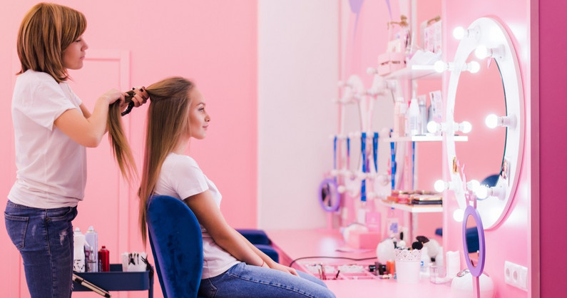 ​Парикмахерская «Кудряшка»: женские и мужские стрижки, окрашивание, биозавивка, кератиновое выпрямление волос.