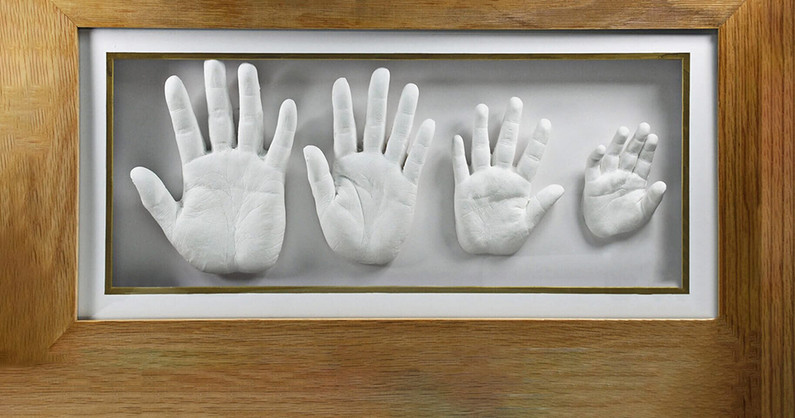 Трогательные сувениры для всей семьи! Изготовление слепков ладошек и ножек для детей и взрослых.