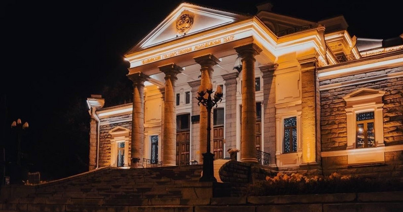 Спектакль «Чужие письма» в Молодежном театре.