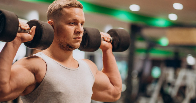 Бесплатное посещение тренажерного зала и безлимитные абонементы в «Азимут-спорт».