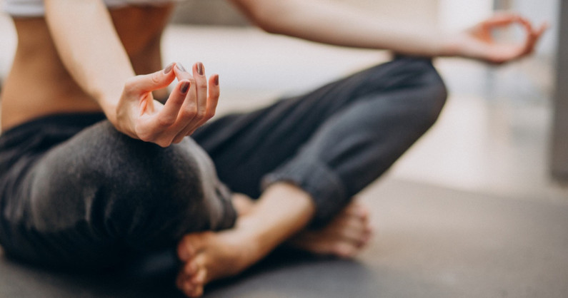 Йога-студия «Вгамаке»: аэройога, аэроmix, хатха-йога, аэростройность, «Здоровая спина», женские практики.