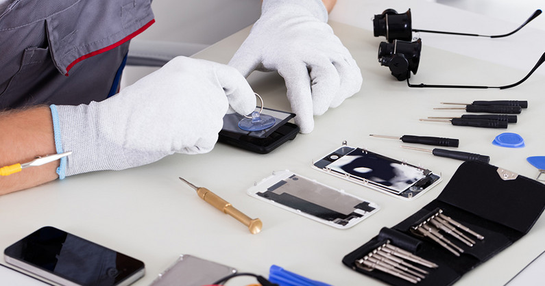 Cервисный центр «Panda Shop»: ремонт и обслуживание смартфонов, USB-носителей и жестких дисков, восстановление дисплейного модуля.