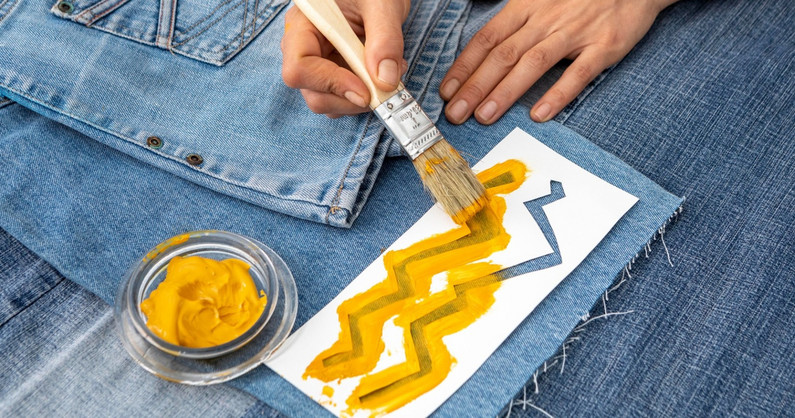 Арт-пространство «Art_studio74»: мастер-классы «Художественный тир», «Роспись мишек Bearbrick», «Fluid art», «Рисование вином», «Рисование акрилом», «Роспись на одежде», «Нейрографика».