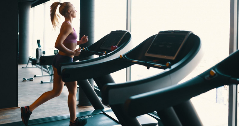 Тренажерный зал «Bunker GYM»: бесплатные занятия с сауной и абонементы.