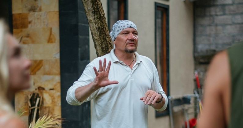 «Алхимия души и тела» от Анатолия Семашкова: правка тела, огненный ритуал, запуск энерговолны, регрессивный гипноз, астральное путешествие, экстрасенсорные консультации, таро расклады.